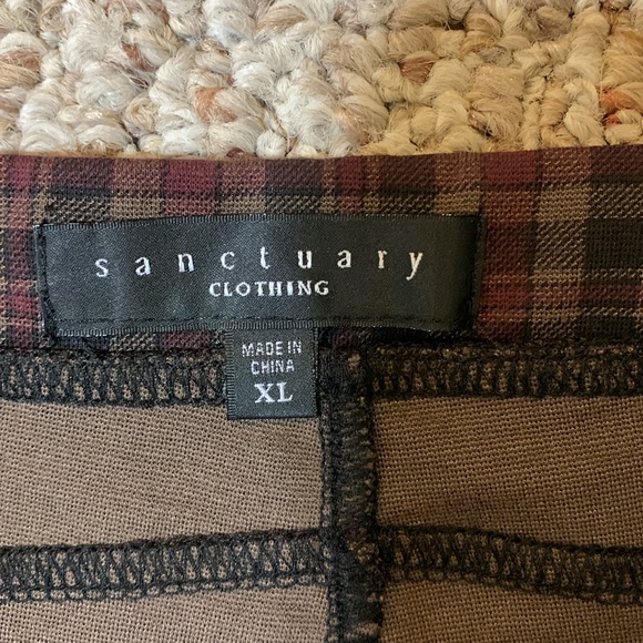 NWOT Sanctuary Plaid Pull Up Pants. Size XL - Picture 9 of 10